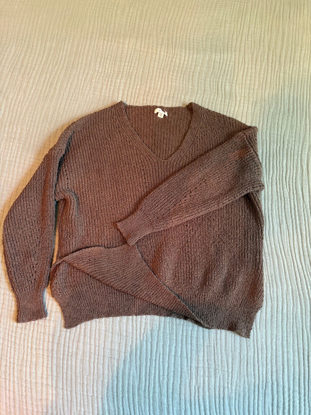 debut brown V-neck sweater XS knit long sleeve pullover